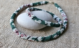 Vir�gos hurka nyak�k karpereccel